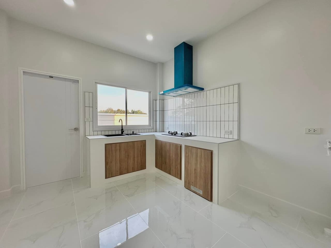 ขายบ้านโมเดิร์น มินิมอล 2 ชั้น ใกล้เมืองเชียงใหม่ | Private Courtyard  - รูปที่ 4