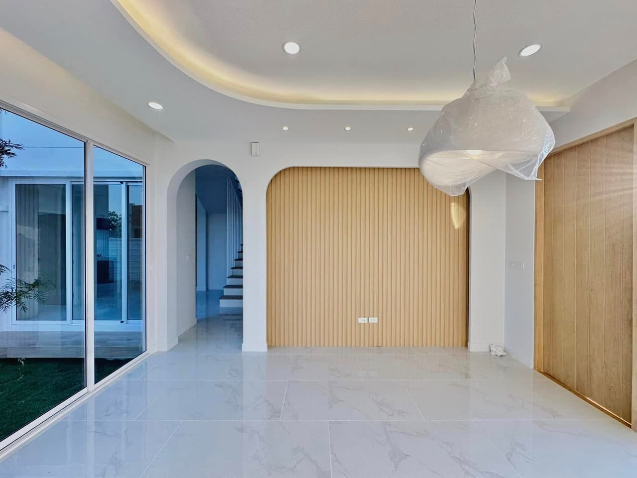 ขายบ้านโมเดิร์น มินิมอล 2 ชั้น ใกล้เมืองเชียงใหม่ | Private Courtyard  - รูปที่ 3